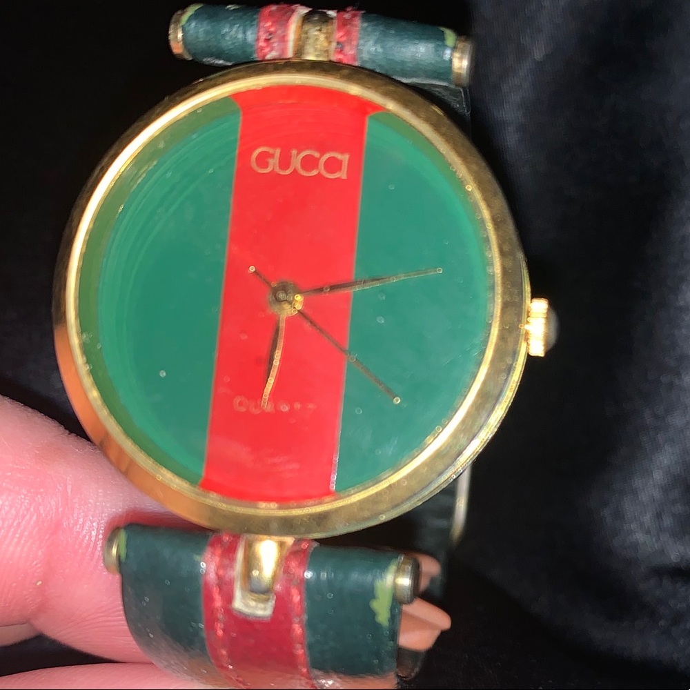 Vintage Gucci leather watch